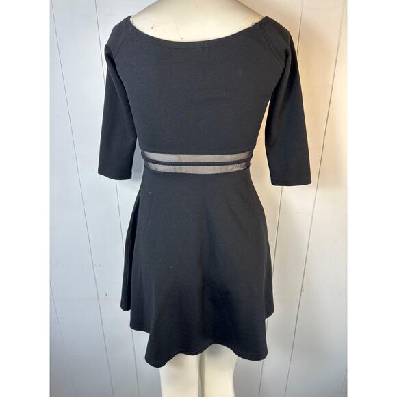 Lulu’s black mesh waist skater mini dress in size small - Picture 3 of 5